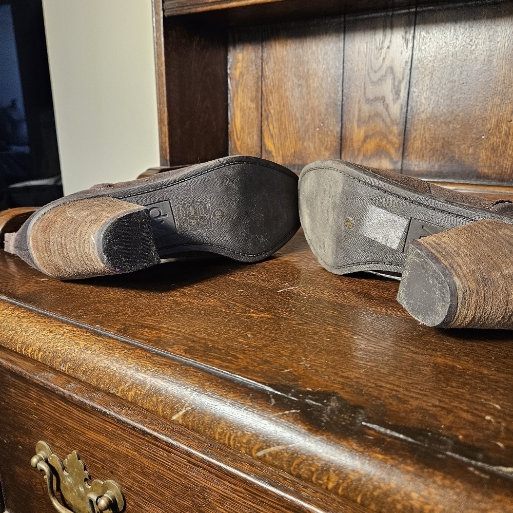 DV Dolce Vita Women's size 8.5 brown leather blocked Heel zip up ankle bootie. - Picture 12 of 13